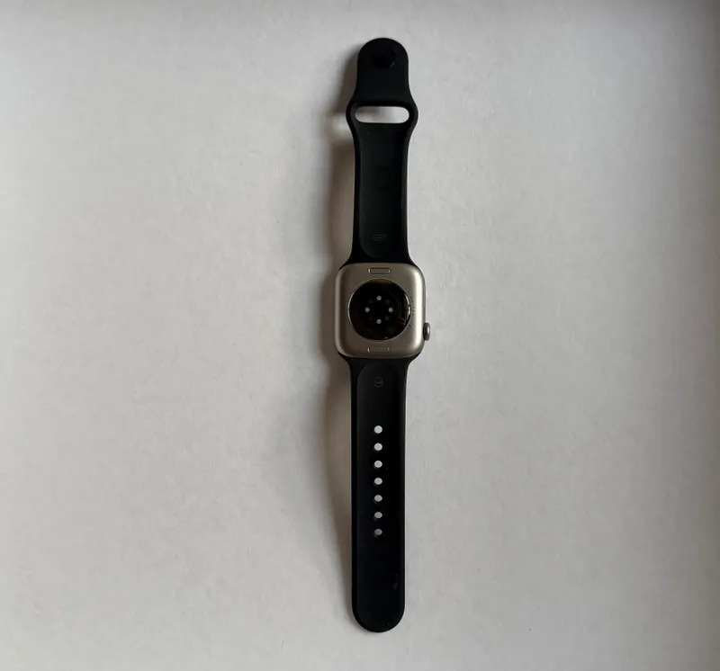 Apple Watch Series 11 42 mm Space Gray, original 4