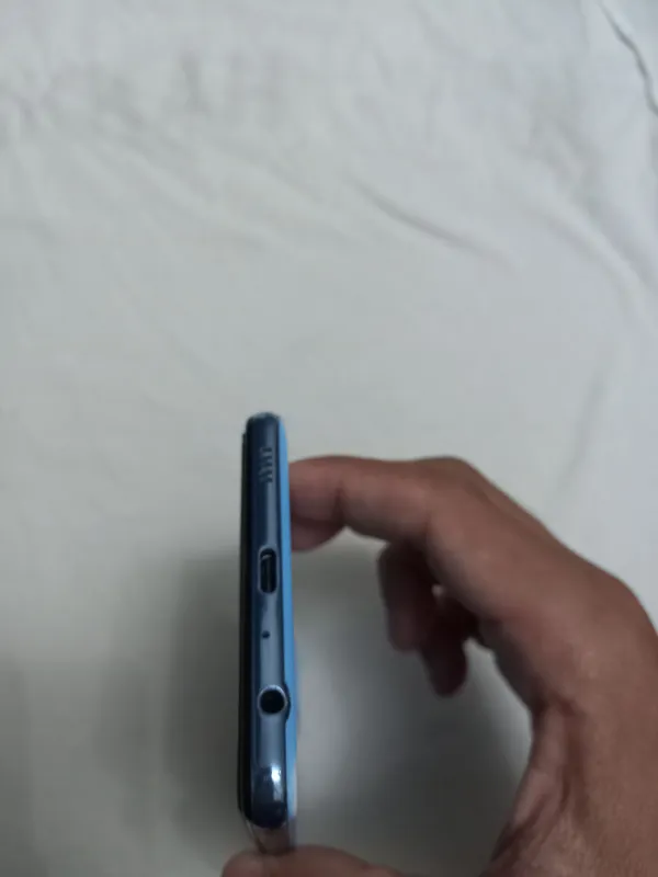 Samsung Galaxy A72 5G, Вьетнам 3 Samsung Galaxy A72 5G, Вьетнам 3