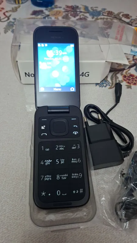 Nokia 2660 новый почти 2