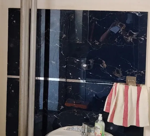 Rakovina yap yangi va orqa kafellari bilan komplek 2