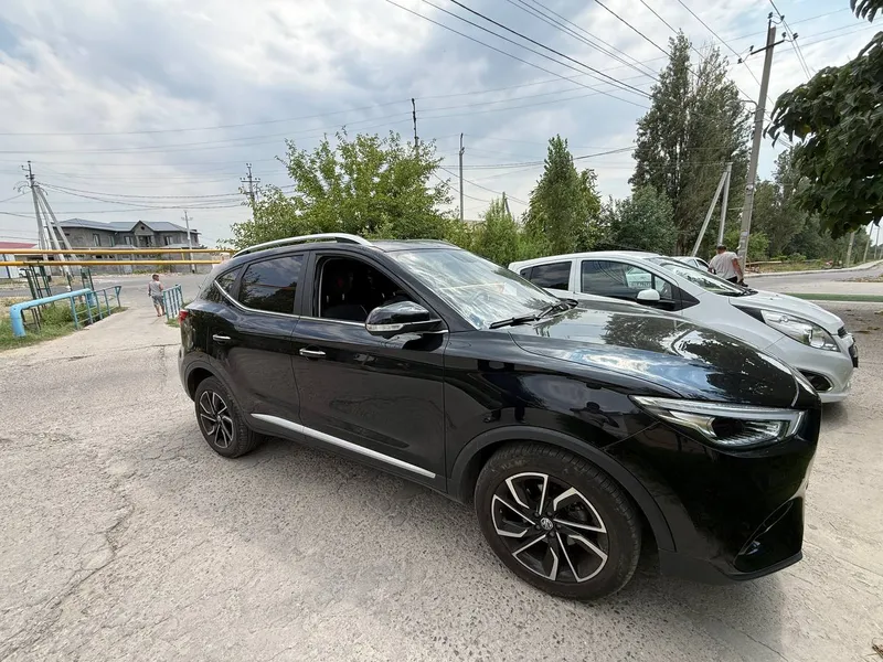 MG ZS (Black) 2023yil probeg 23700 SOTILADI 6 MG ZS (Black) 2023yil probeg 23700 SOTILADI 6
