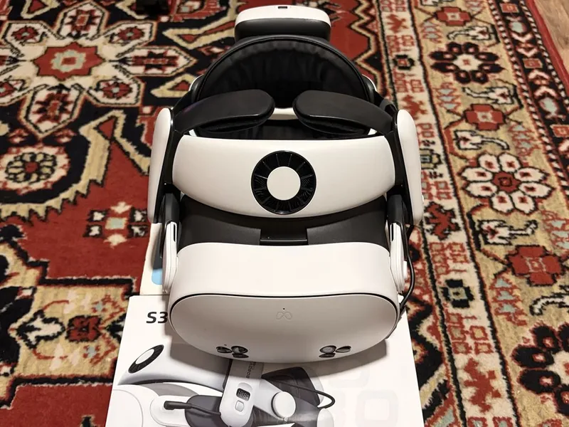 Продам Meta quest 3s 128гб + крепление bobovr