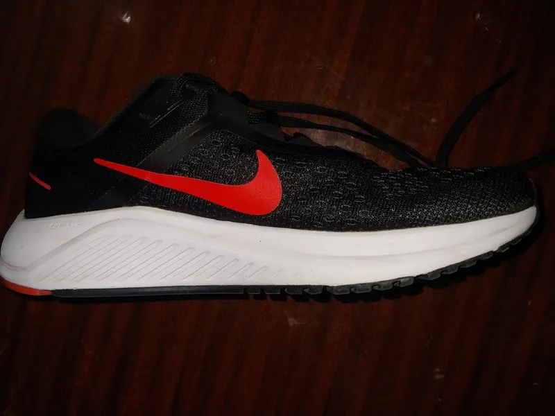 Продам муж кроссовки Nike 1