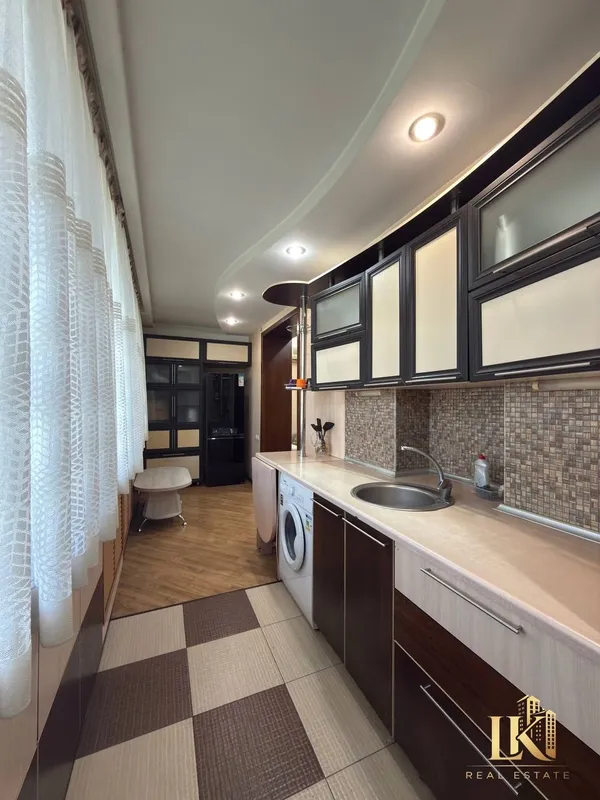 Продаётся 3-комнатная квартира, 83 м², 3/4, Мирабадский район — фото 2