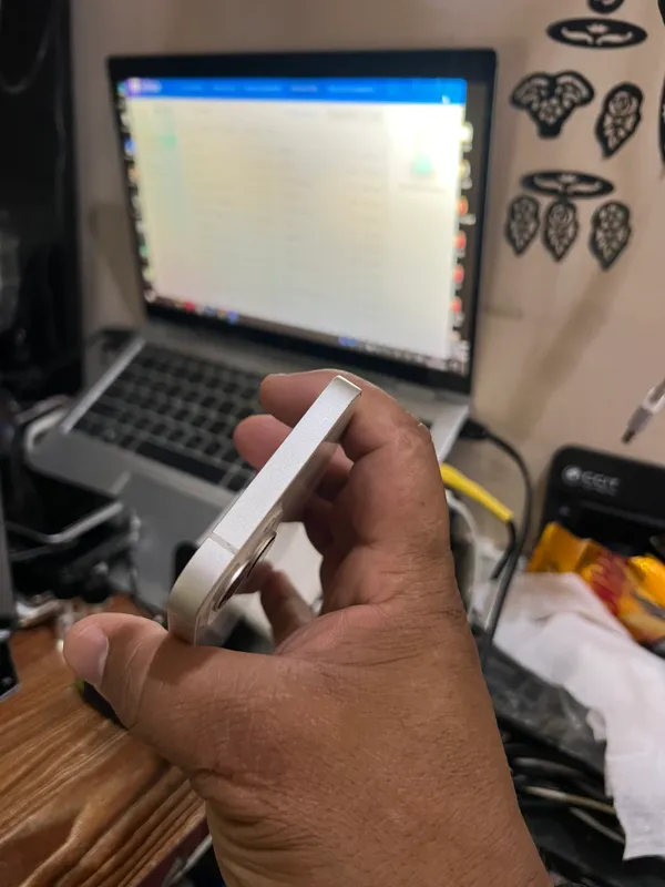 iPhone 13. 128gb идеальное состояние iCloud 3
