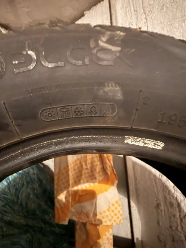 Royal 195/60/15 всесезонний 4 Royal 195/60/15 всесезонний 4