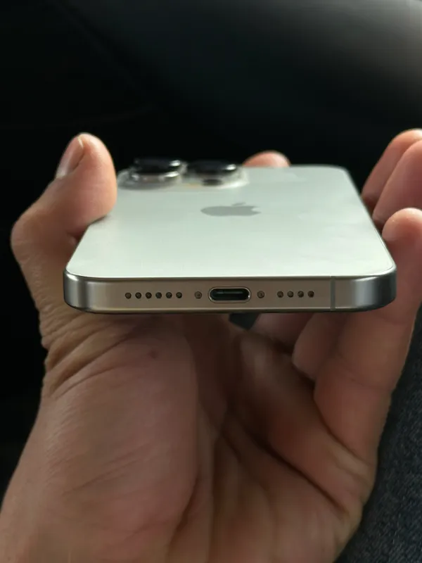 Iphone15 pro max 4