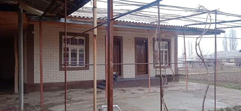 Uy sotiladi hamma hujjatlari bor
