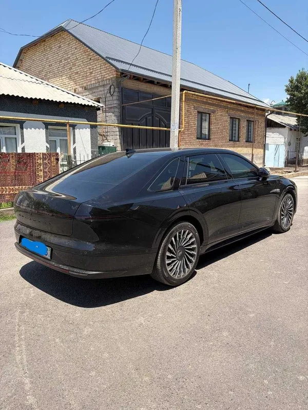 Hyundai Grandeur 2026 Full Black Piano 4 Hyundai Grandeur 2026 Full Black Piano 4