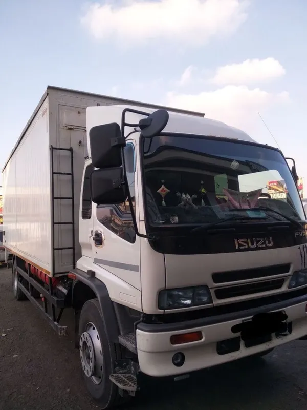 Isuzu 2022 yilli kraska toza 3