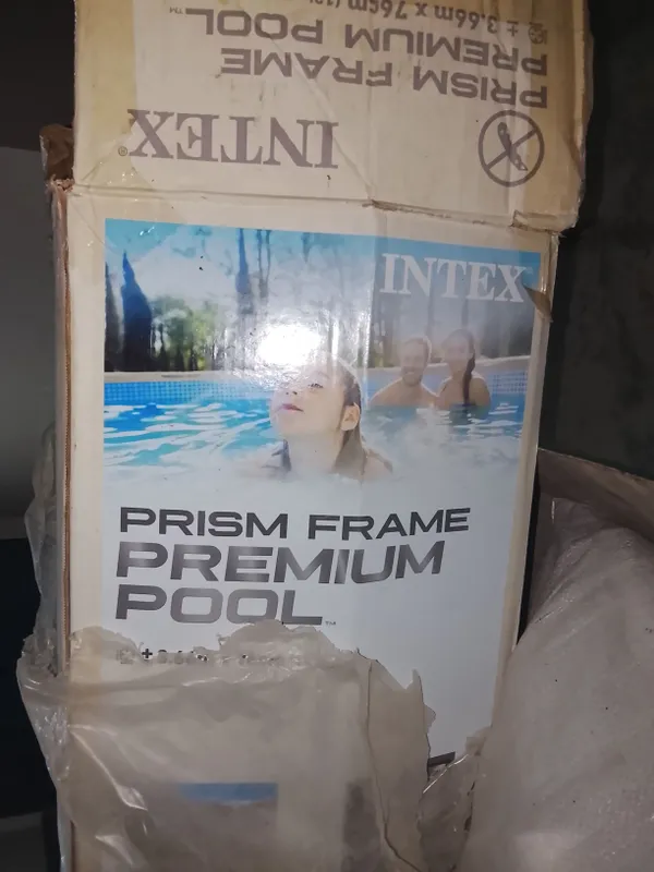Бассейн INTEX 1 Бассейн INTEX 1