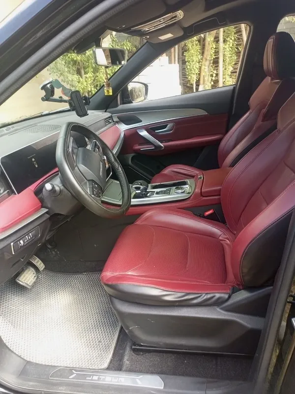 Автомобиль Jetour X70 Plus 4 Автомобиль Jetour X70 Plus 4