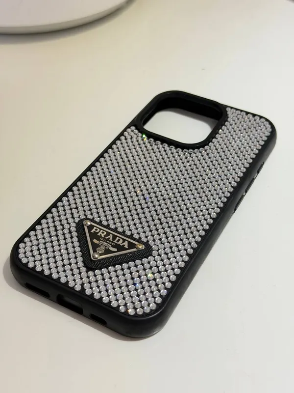 Iphone 16 pro чехол 1
