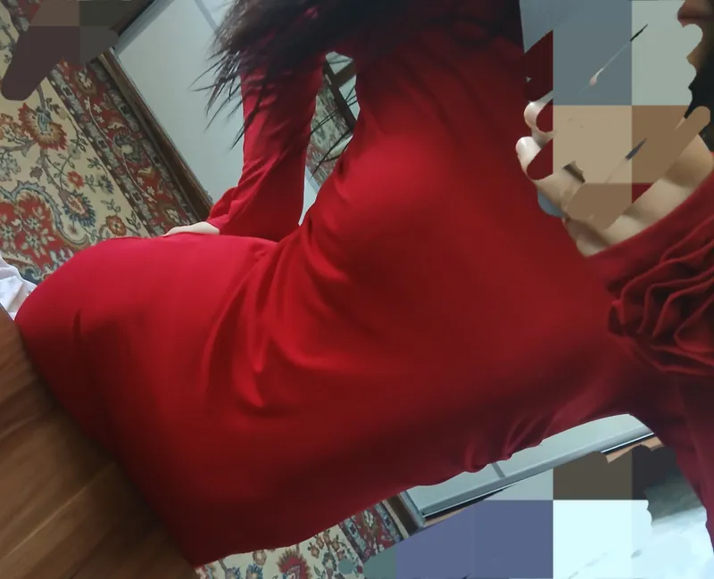 Ajoyib fugure-hugging red dress — фото 1 Ajoyib fugure-hugging red dress — фото 1