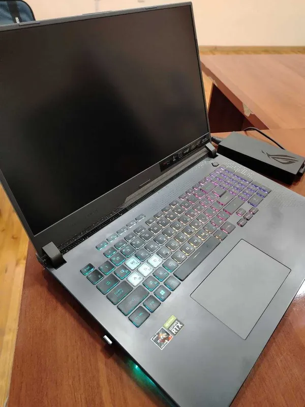 Noutbuk Asus ROG gaming ryzen7 — фото 1