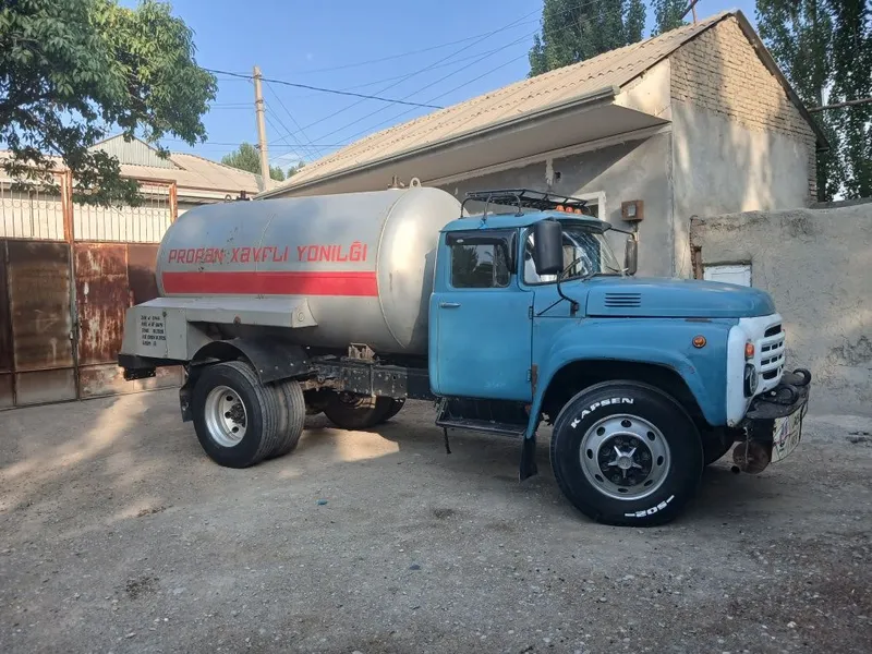 Zil 130 gazavoz sotiladi 4 Zil 130 gazavoz sotiladi 4