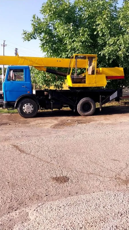Продается автокран маз