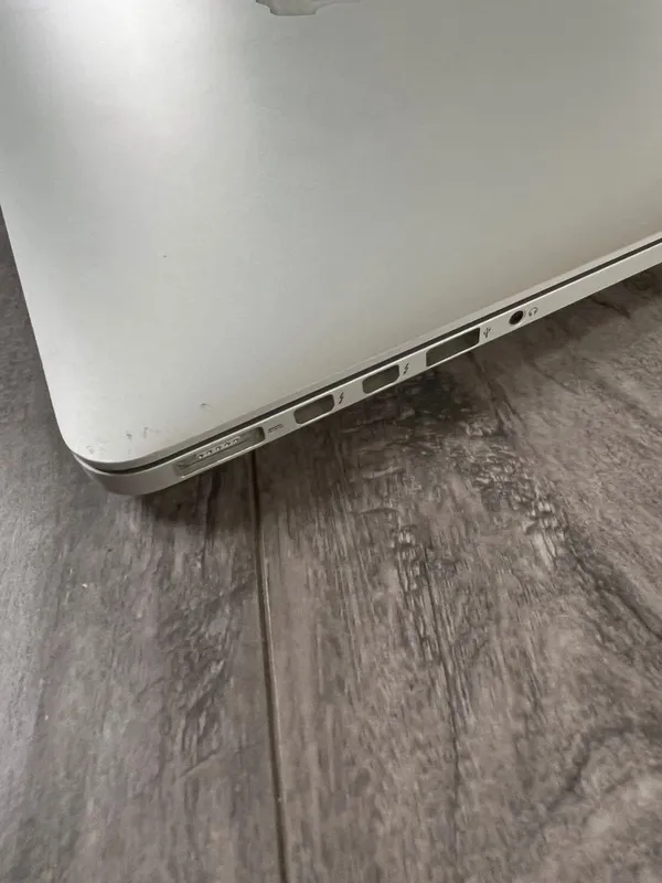 Macbook pro 4 Macbook pro 4