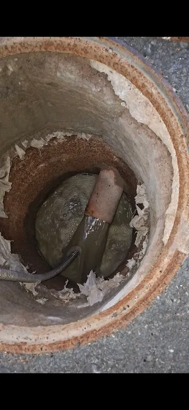 Kanalizatsiya tozalash xizmati 24/7