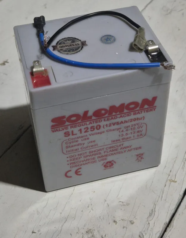 Akkumlyator 12 V 5Ah Akkumlyator 12 V 5Ah