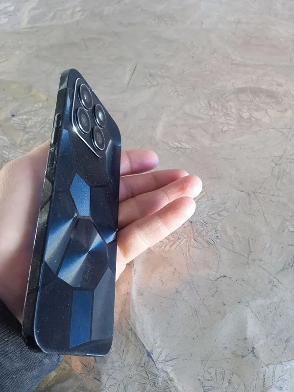 Honor x8b 256 есть 2