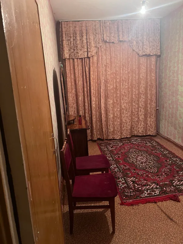 Продается своя Чиланзар2 кв 2/4/4 отличная локация — фото 1