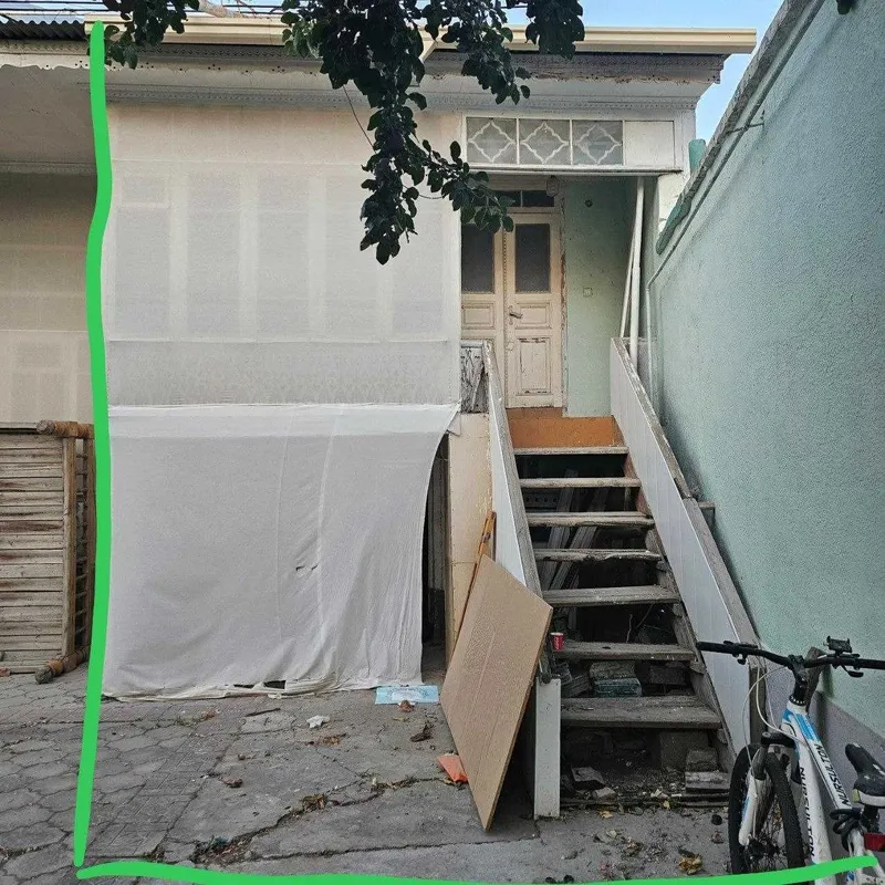 Katta hovlining bir qismi sotiladi 3