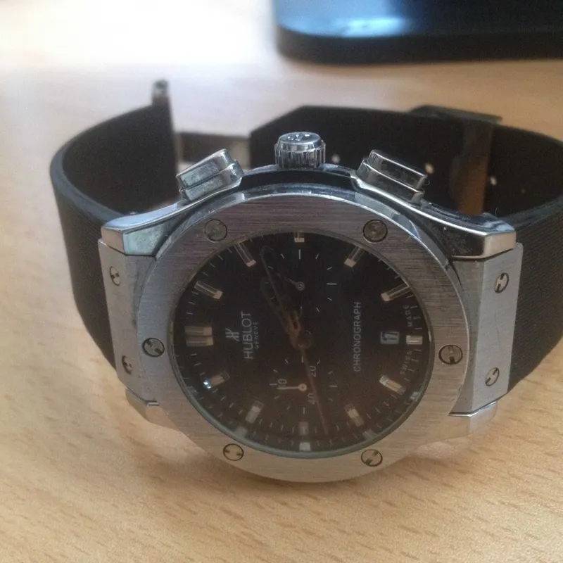 Наручные часы HUBLOT Classic Fusion Chronograph — фото 1