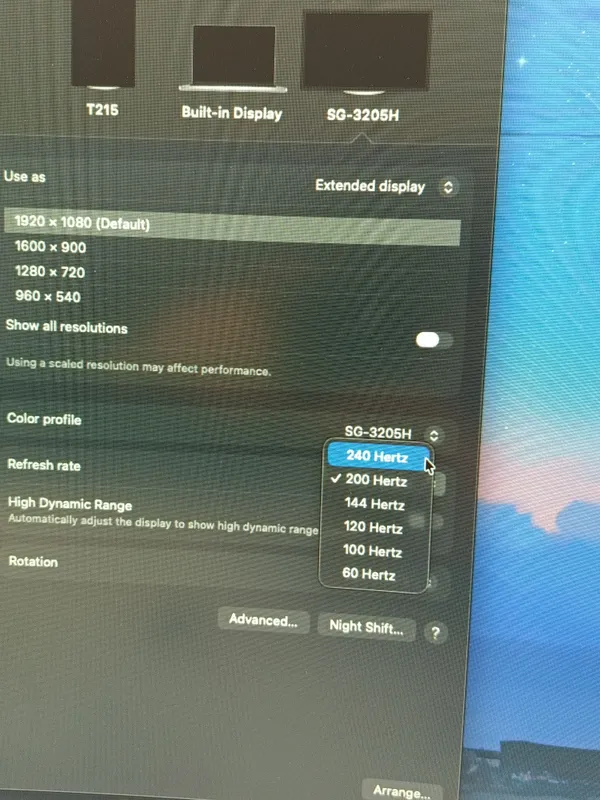 Gaming monitor 32" inch, curved, 240 Hz — фото 2