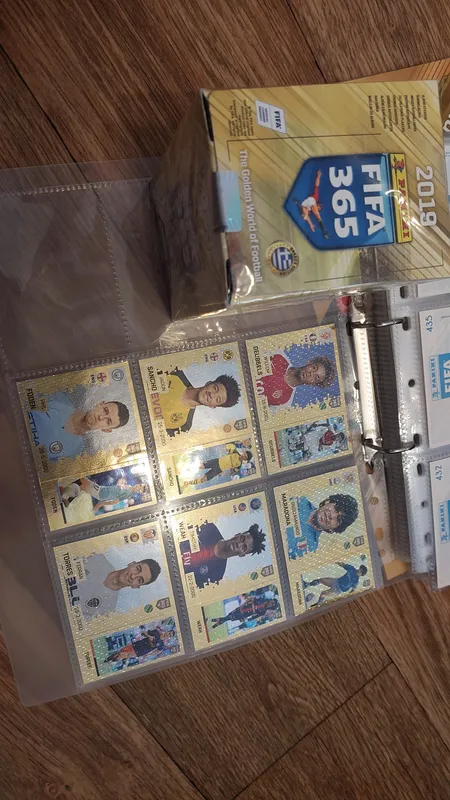Fifa 2019 Panini новый, запечатанный бокс + альбом — фото 3