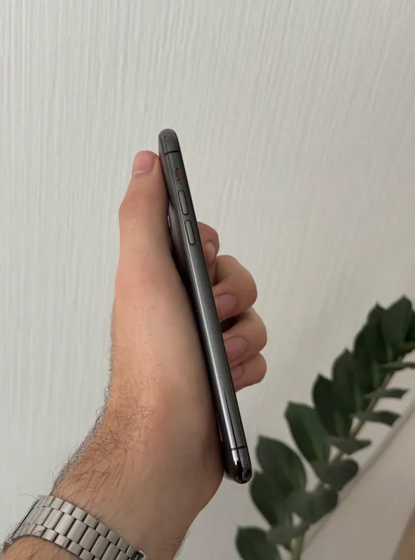 iPhone 11 ProMax 64Gb Graphic Akk: 83% Kelwamiz — фото 2