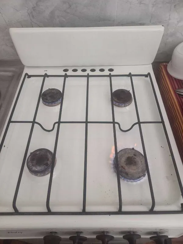 Gaz plita sotiladi