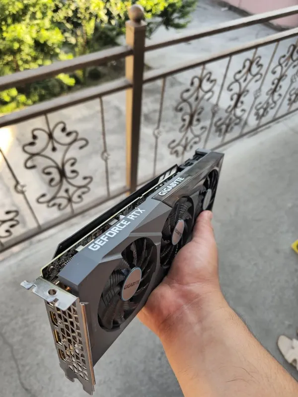 Gigabyte eagle Rtx 3070 4 Gigabyte eagle Rtx 3070 4
