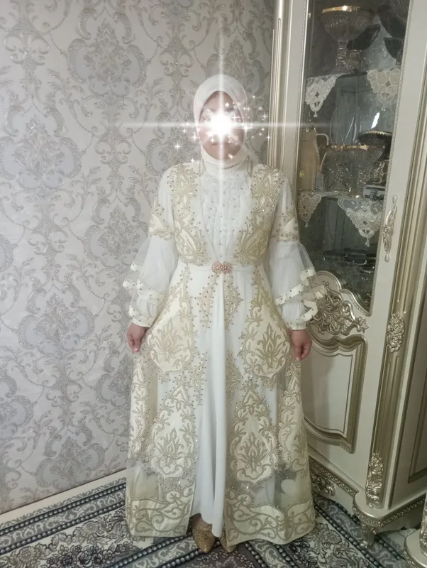 vecherniy koʻylak 1 marta kiyilgan holati a'lo 4
