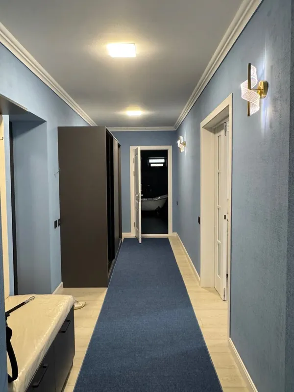 Продаётся 3-комнатная квартира 107 м², 3/4/5, рядом с Корзинкой 10