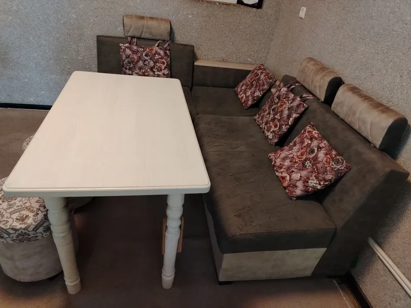 burchakli yumshoq mebel