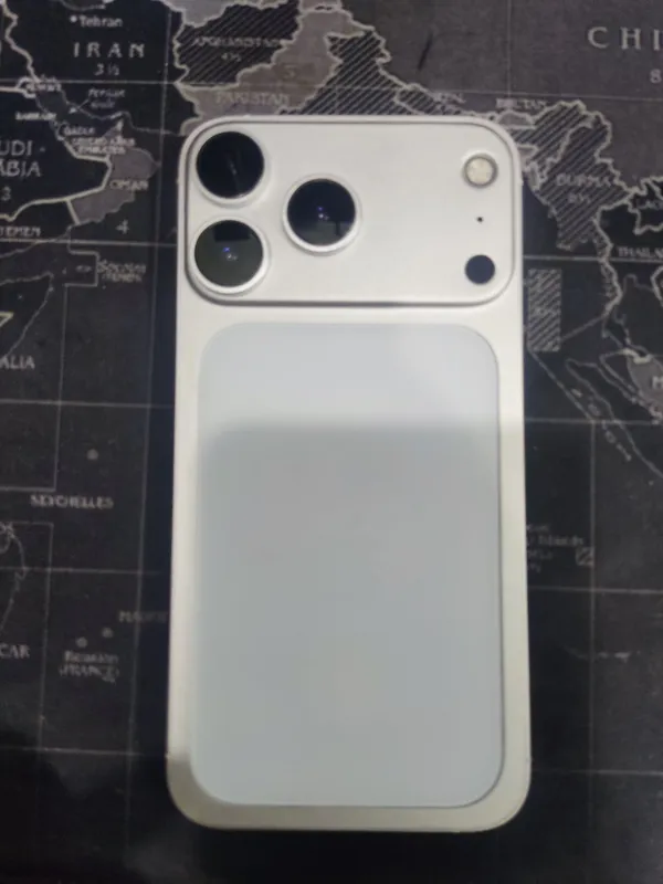 iPhone XR корпус 17 2