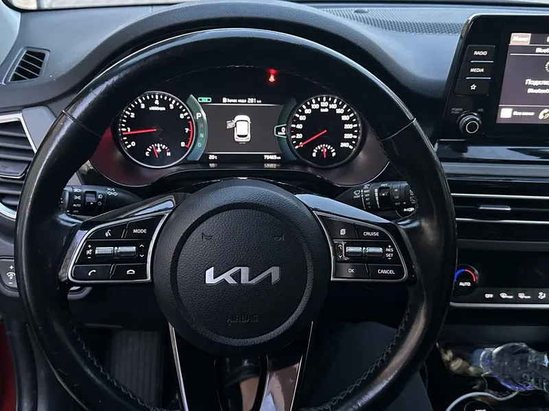 Kia Seltos не битая не крашеная — фото 4