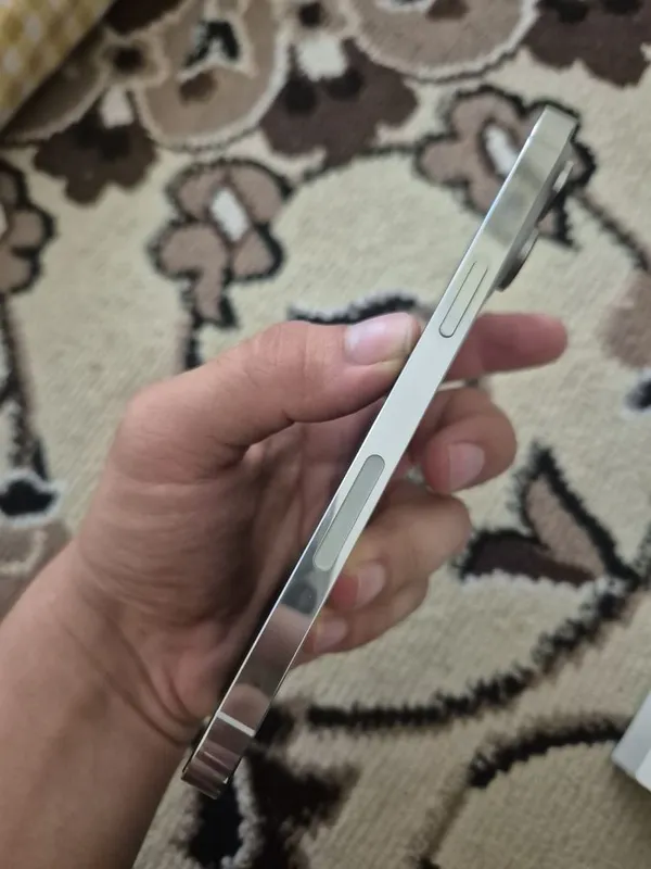 Iphone 14pro max karopka bor Esim 8 Iphone 14pro max karopka bor Esim 8