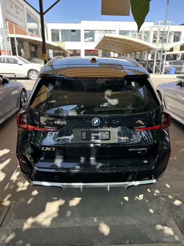 Bmw ix1 25l 2025 3