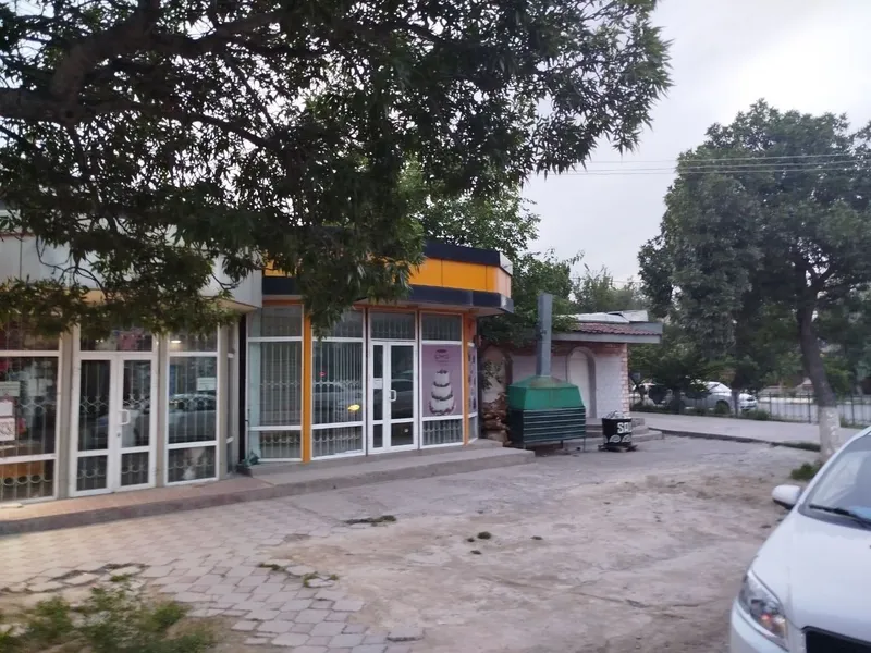 Yangiyer shahar mikrarayon bozorchada joylashgan do'kon sotiladi.