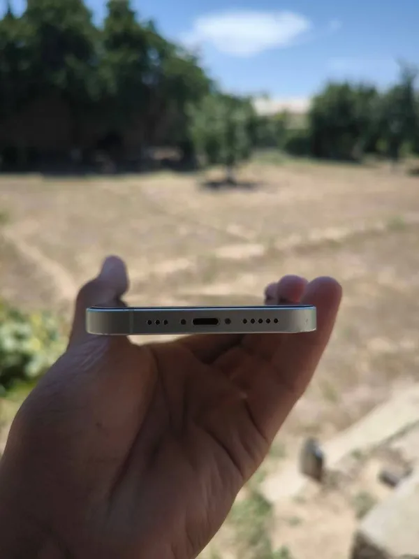 iPhone 12 в идеальном состоянии 6