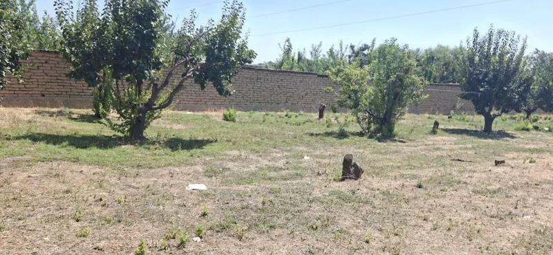 Uchastka sotiladi 3