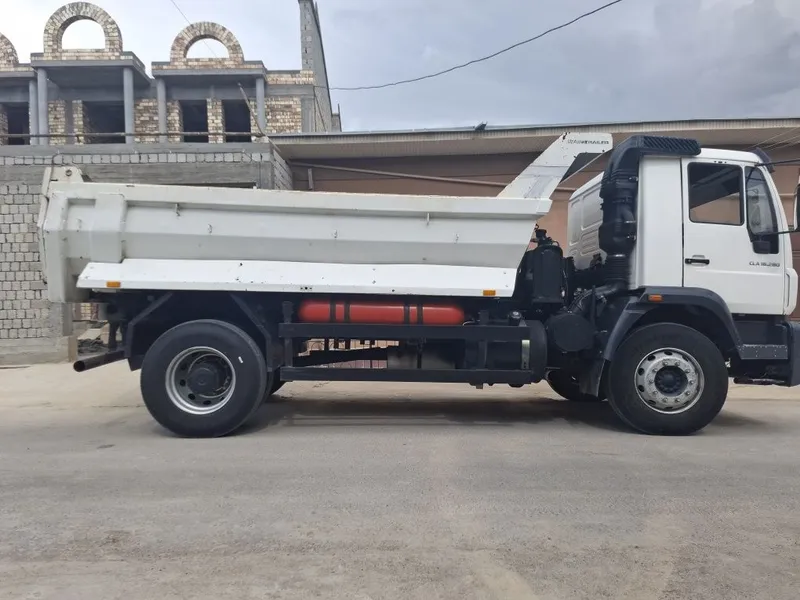 Man cla sotiladi