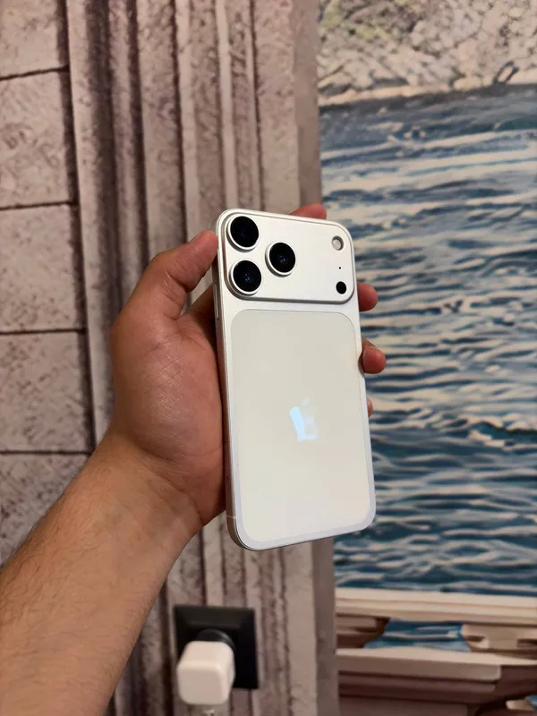 iPhone 11 сделан как iPhone 17 Pro 3 iPhone 11 сделан как iPhone 17 Pro 3