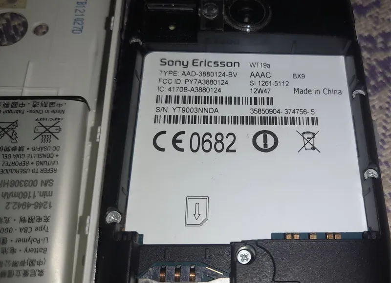 Sony Ericsson WT19 — фото 3