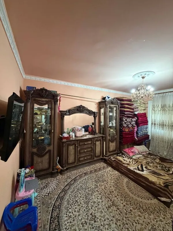 Продается 3 комнатная квартира. Ташгресс Кибрай.