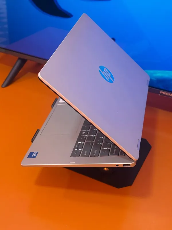 Ноутбук HP OmniBook 3