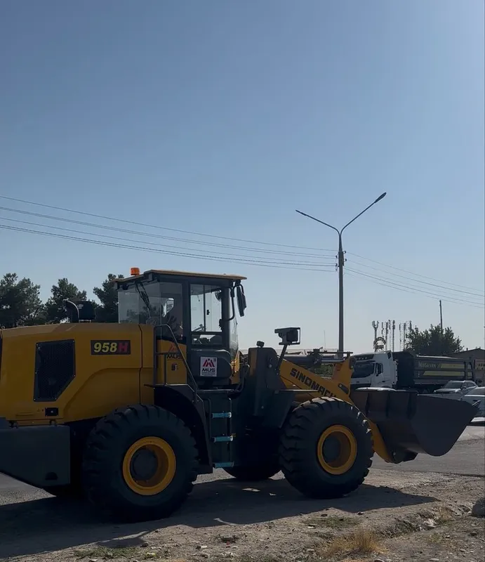 sinomach 958H погрузчик