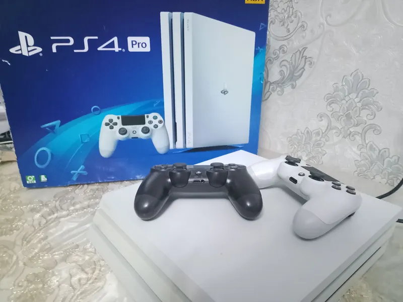 Play Station 4 pro — фото 1